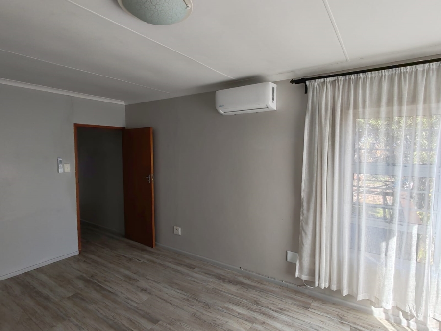 3 Bedroom Property for Sale in De Kelders Western Cape